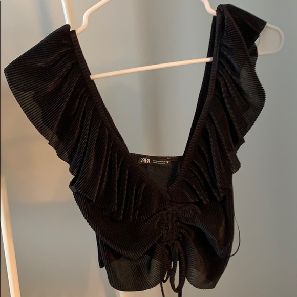 Zara pleated black crop top - Picture 2 of 3